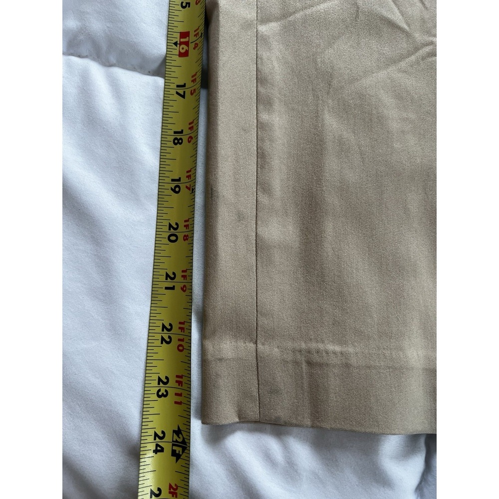Lane Bryant Capri Pants Women's Size 26 NWT Beige Mid-Rise Stretch (136) - Picture 8 of 11
